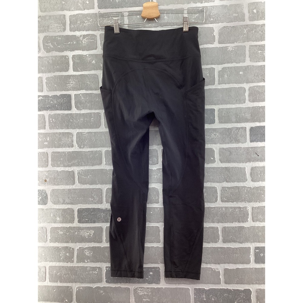 Lululemon Black High Rise Crop Leggings with Pockets Size 6 - Picture 4 of 4
